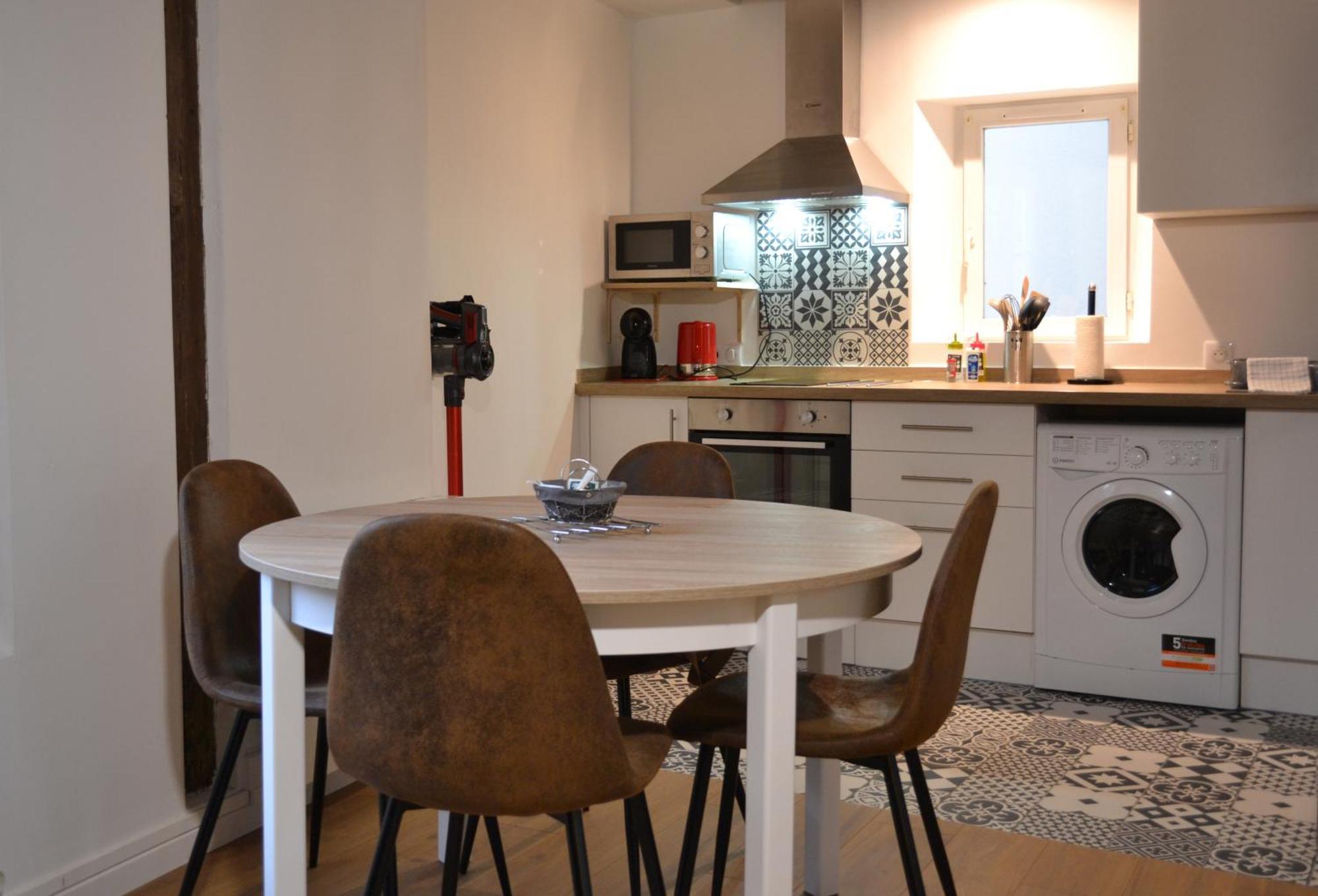 Apartment L'essentiel De *